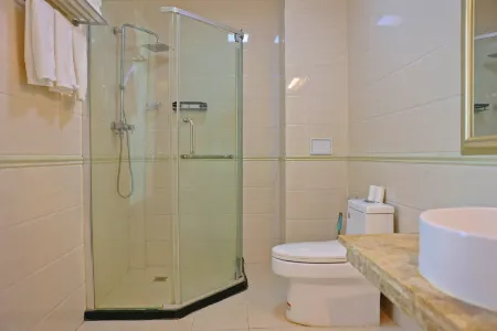 Longshanwan Guoleyuan Resort Отели рядом с достопримечательностью «Rizhao Coastal National Forest Park»