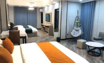 Moon and Sea Era Guesthouse