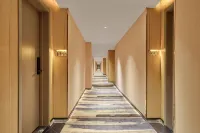 Pearl Hotel (Zhuhai Gongbei Port Couples Middle Road Branch) - Romantic