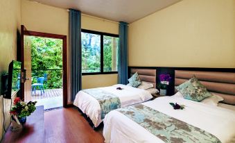 Fenghuangxi Holiday Hotel
