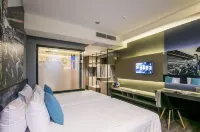 The Crystal Hotel Buriram - Formerly X2 Vibe Buriram