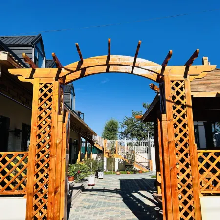 Hanxiangge · Garden-style Homestay (Bagua City)