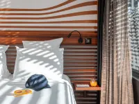 Hotel Off Paris Seine