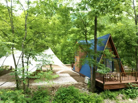 Linjian Wild Luxury Mountain View Resort Homestay (Kuandian Sandaowan Branch)