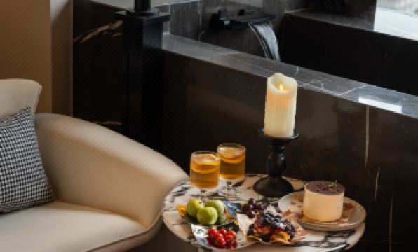 Yichi · High Altitude Private Soup Hotel (Guiyang Flower and Fruit Garden Shopping Center Store)