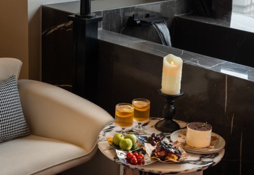 Yichi High Altitude Hotel