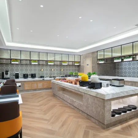 Vienna International Hotel · Yi Yang City University Branch