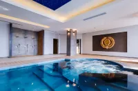 Caesar Blue Seaside Luxury Apartments - piscine