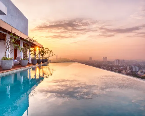 Jetwing Colombo Seven Hotels near Colombo Town Hall
