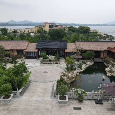 Jinan Huiyan Mountain Residential Residence Hotels near Xueye Railway Station