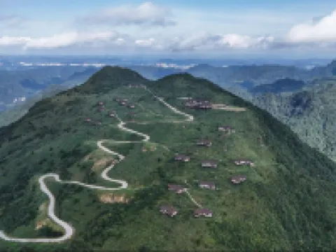 Puyu Rustic Luxury Hotels in Dushan