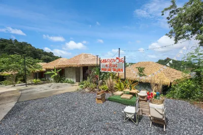 Pha Lae Tawan@Siray Hotels in Koh Sirey