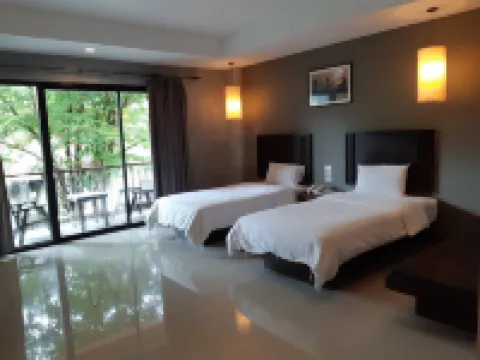 ชลิชารีสอร์ท โรงแรมในชุมพร