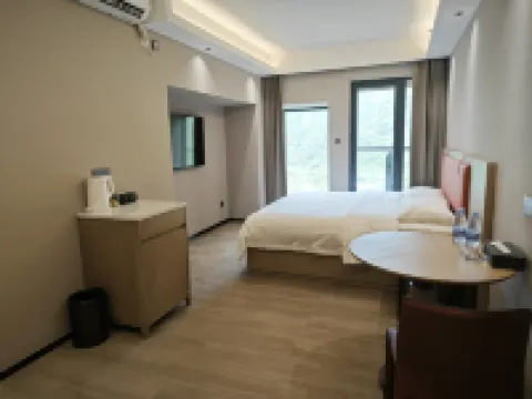 Qiyazhi Apartment (Xiaomo Lingnan Jiulong Bay)