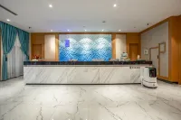 Elong Yam Hotel (Zhenjiang Xijindu Ancient Street Jinshan Temple)