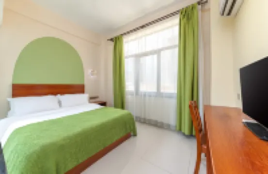 Qingcheng Xiaozhu Design Hotel (Haikou Meilan Airport)