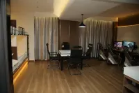 Lvliang Jijing E-Sports Hotel