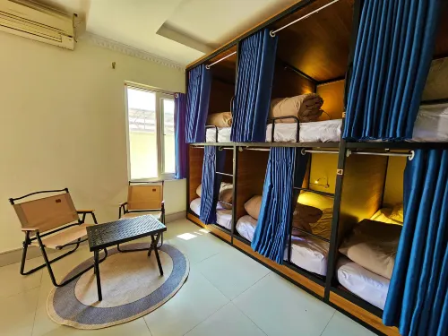 Frontier Hostel & Tours โรงแรมในเดียนเบียนฟู