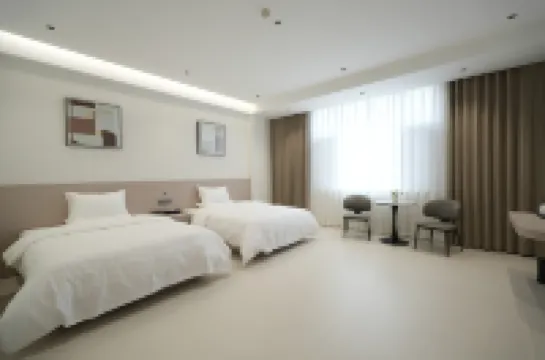 Maitreya Yueze Hotel (Huquan Ecological Park Qinglai Park Branch)