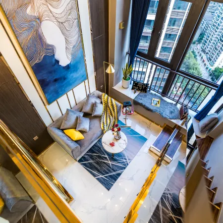 Yunyou High-End LOFT Cinema Hotel Apartment (Jiu Yan Qiao Branch) Отели рядом с достопримечательностью «Мост Цзюянь»