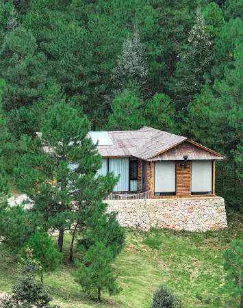 Taohuawu Lijiang Snow Mountain Secret Realm Luxury Resort Hotel