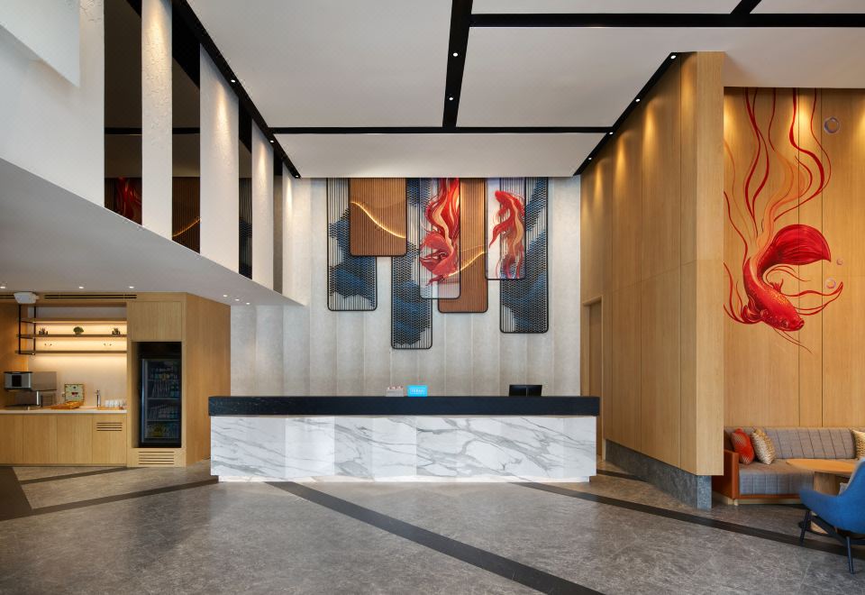 3. 힐튼 가든 인 ..