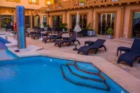 MauriCenter Hotel - Pools
