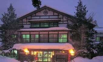 Yunishigawa Onsen Honke Bankyu