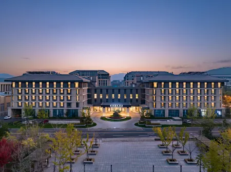 Dongyue International Hotel Отели рядом с достопримечательностью «Shandong Hiteam Institute of Software Engineering»