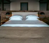Qianshanyue · Four Seasons Wild Luxury Boutique Guesthouse
