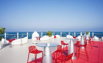 Ushuaïa Ibiza Beach Hotel - Adults Only - Club Entrance Included