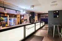 a&o Hamburg Reeperbahn - Quầy bar