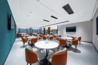 R ROYALSS HOTEL Hotel (Emei High-speed Railway Station Dafo Temple Tourist Area Branch) - bar