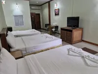 Tontarn Resort and Spa Hotels in Don Sak