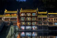 Phoenix Yanyu Building High end Homestay
