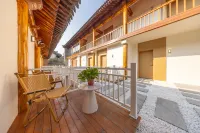 Wan'ao ZuoYouke Hotel (Liquan Yuanjia Village Branch) Hotels near Liquan, Liquan Triangle Square