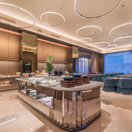 Crystal Orange Yangjiang Jiangcheng Jinshan Road