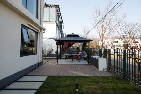 Floral Hotel·Delia Edge Hotel Отели рядом с достопримечательностью «Zisha Village»