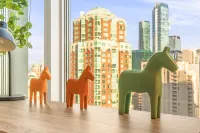 Modern & Cozy Stay in the Heart of Downtown Vancouver