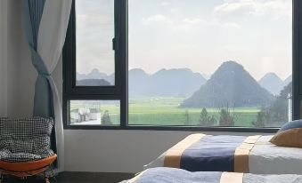 Luoping Huaqing Yueshe Homestay