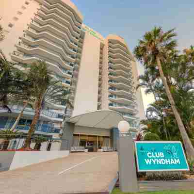 Club Wyndham Kirra Beach Hotel Exterior