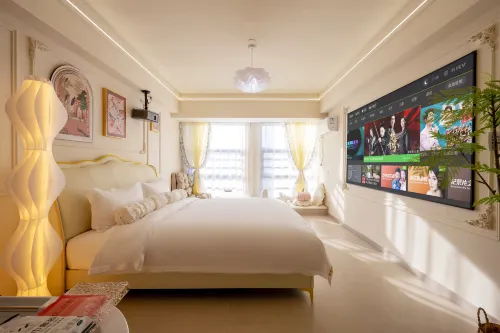 Yikou Tiantian French Luxury Homestay (Jieyang Grandbuy Plaza Branch)