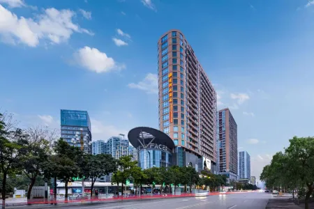 Xingzhou Grand Hotel Отели рядом с достопримечательностью «Xingyi Normal University for Nationalities West Campus»