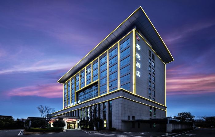 Huayue Hotel