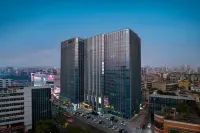 Yaduo Hotel (Foshan Dali Town Commercial Pedestrian Street Store) Hotels near South China Normal University (South China Sea Campus)