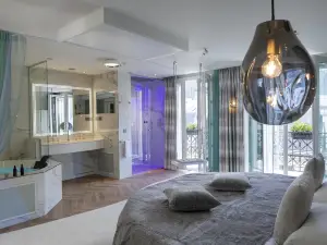 Paris j'Adore Hotel & Spa