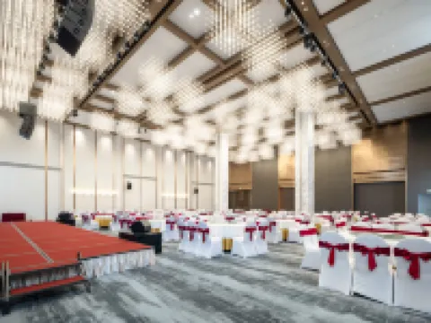 Yuehua Jinpu International Hotel (Pubei Aoyuan Plaza) Hotels in Pubei