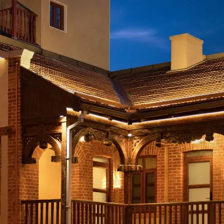 Qingdao Jinli Hotel Отели рядом с достопримечательностью «Вокзал Циндао»