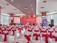 Hoa Binh 1 Hotel Hoteles en P. Mỹ Bình