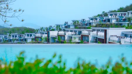 Yixing InLong  Lingshang Holiday House Отели рядом с достопримечательностью «Shanjuan Cave»